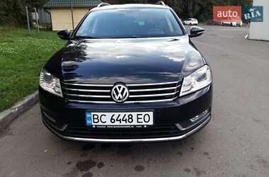 Універсал Volkswagen Passat 2012 в 