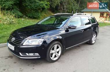 Універсал Volkswagen Passat 2012 в 