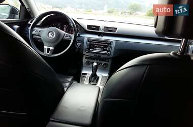 Універсал Volkswagen Passat 2012 в 