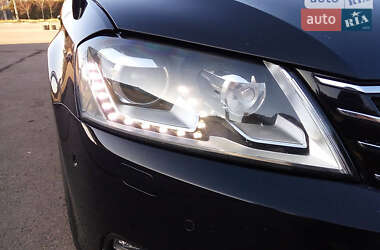 Універсал Volkswagen Passat 2012 в 