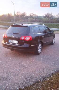 Універсал Volkswagen Passat 2009 в 
