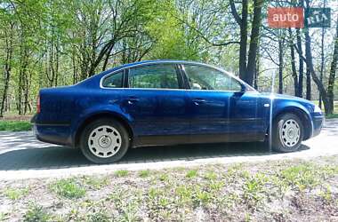 Седан Volkswagen Passat 2001 в Львове