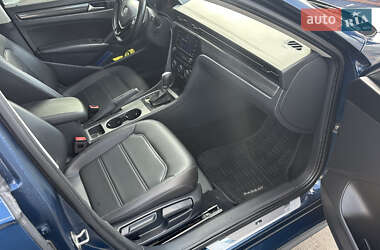 Седан Volkswagen Passat 2020 в 