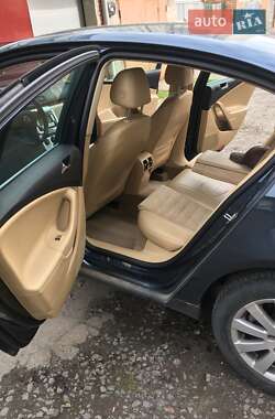 Седан Volkswagen Passat 2006 в 