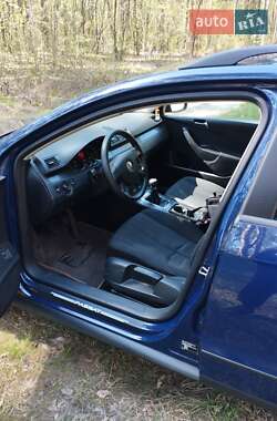 Универсал Volkswagen Passat 2005 в 