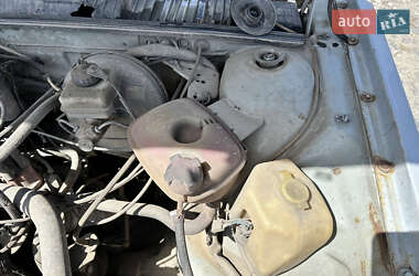 Хэтчбек Volkswagen Passat 1986 в 