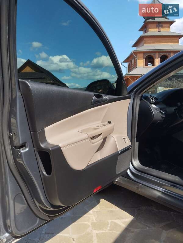 Універсал Volkswagen Passat 2009 в Стрию