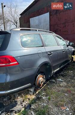 Универсал Volkswagen Passat 2011 в 