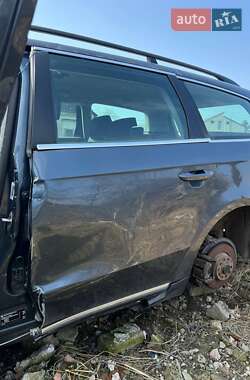 Универсал Volkswagen Passat 2011 в 