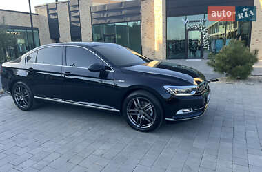 Седан Volkswagen Passat 2018 в 