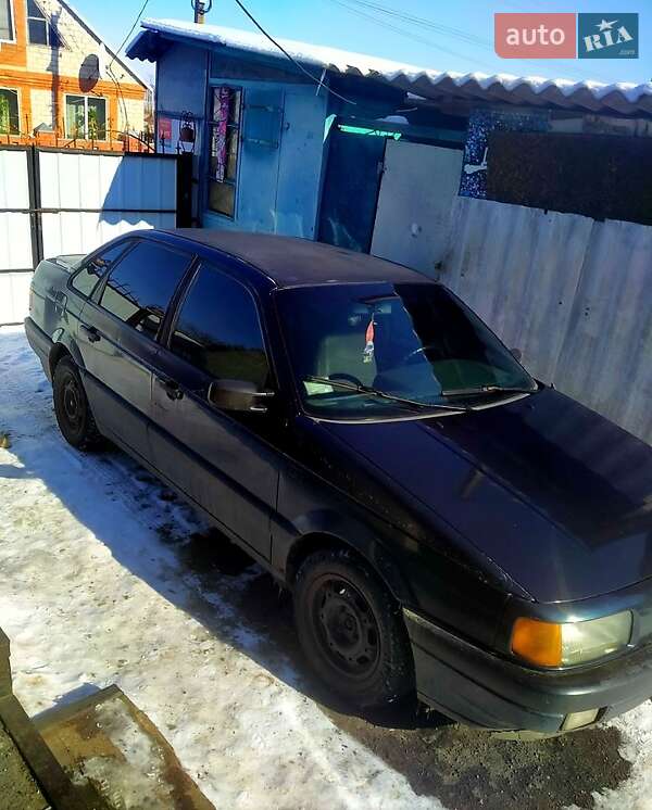 Седан Volkswagen Passat 1989 в 