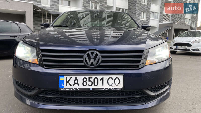 Седан Volkswagen Passat 2013 в Києві