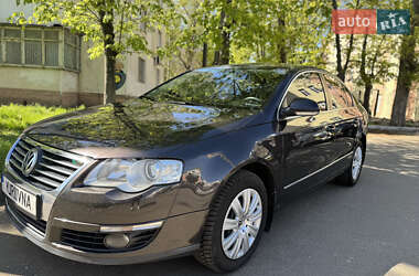 Седан Volkswagen Passat 2010 в 