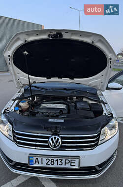 Седан Volkswagen Passat 2011 в 