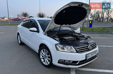Седан Volkswagen Passat 2011 в 