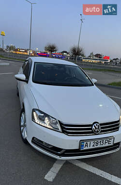 Седан Volkswagen Passat 2011 в 