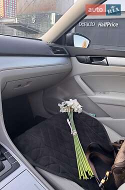 Седан Volkswagen Passat 2012 в 