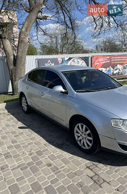 Седан Volkswagen Passat 2007 в 
