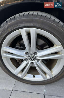 Седан Volkswagen Passat 2014 в 