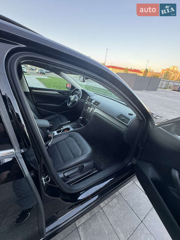 Седан Volkswagen Passat 2014 в Киеве