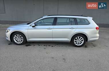 Универсал Volkswagen Passat 2017 в Львове