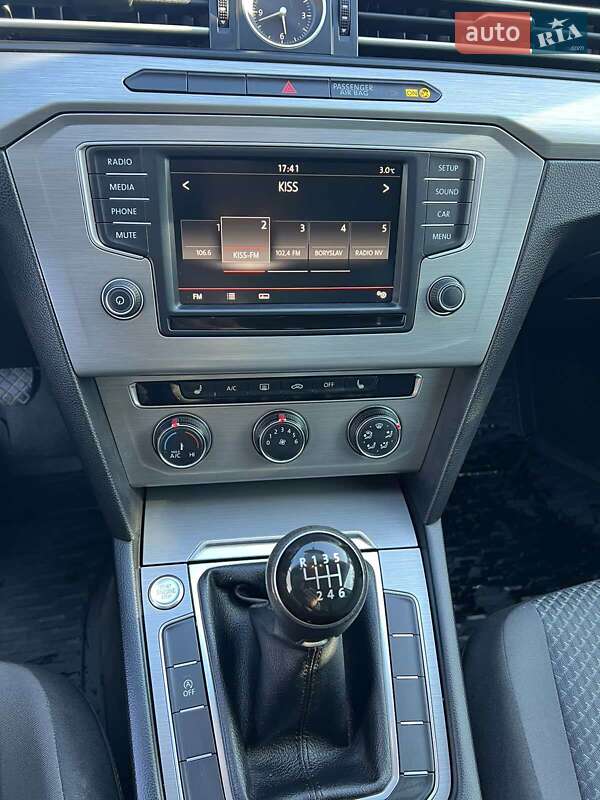 Универсал Volkswagen Passat 2015 в Шептицькому фото 8 Универсал Volkswagen Passat 2015 в Шептицькому