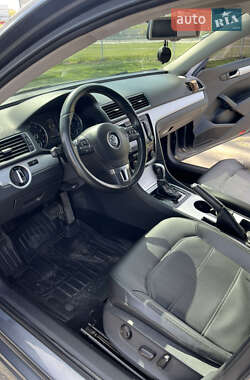 Седан Volkswagen Passat 2013 в 