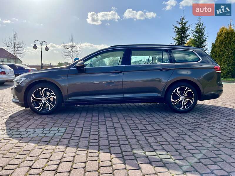 Універсал Volkswagen Passat 2017 в Львові