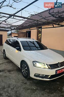 Универсал Volkswagen Passat 2014 в Ужгороде
