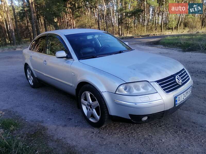 Седан Volkswagen Passat 2003 в Киеве