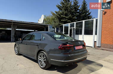 Седан Volkswagen Passat 2017 в 