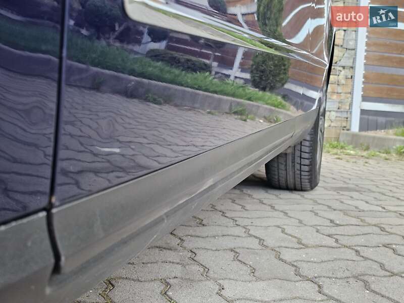 Универсал Volkswagen Passat 2009 в Стрые