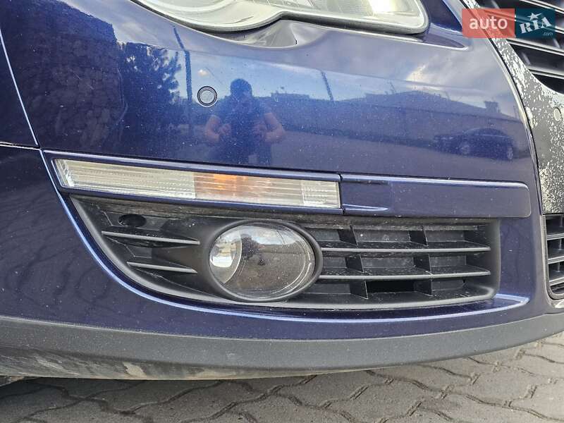 Универсал Volkswagen Passat 2009 в Стрые