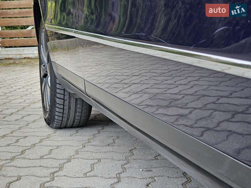 Универсал Volkswagen Passat 2009 в Стрые