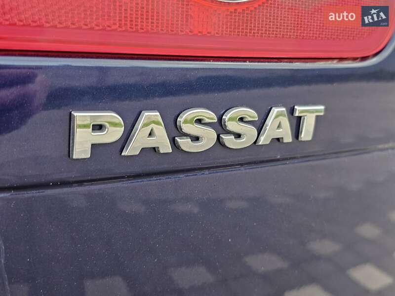 Универсал Volkswagen Passat 2009 в Стрые