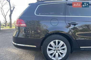 Универсал Volkswagen Passat 2011 в 
