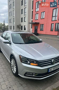 Седан Volkswagen Passat 2016 в Любомлі
