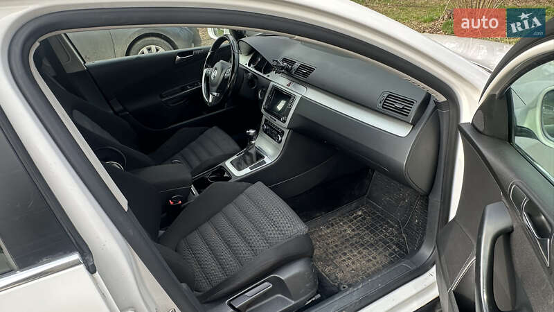 Универсал Volkswagen Passat 2010 в Люботине