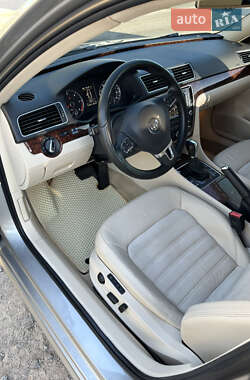 Седан Volkswagen Passat 2012 в 