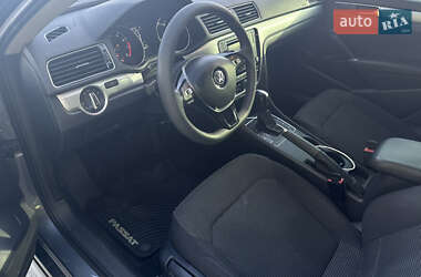 Седан Volkswagen Passat 2016 в 