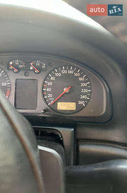 Седан Volkswagen Passat 1998 в 