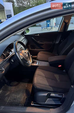 Універсал Volkswagen Passat 2009 в 