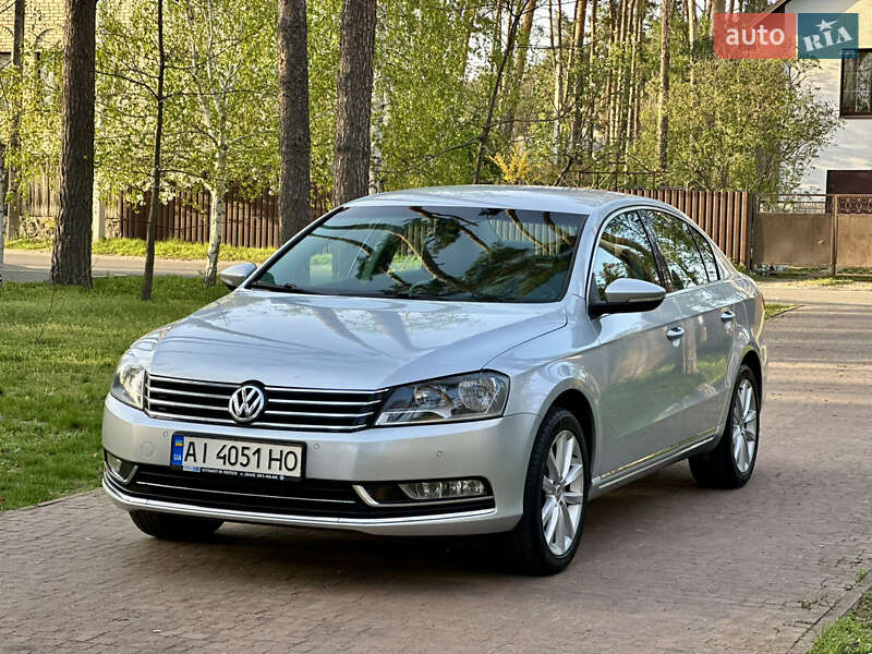 Седан Volkswagen Passat 2012 в 