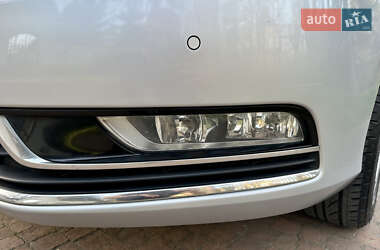 Седан Volkswagen Passat 2012 в 