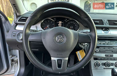 Седан Volkswagen Passat 2012 в 