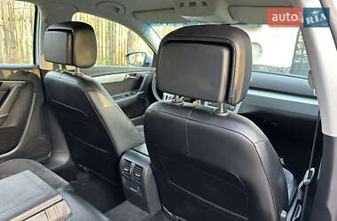 Седан Volkswagen Passat 2012 в 