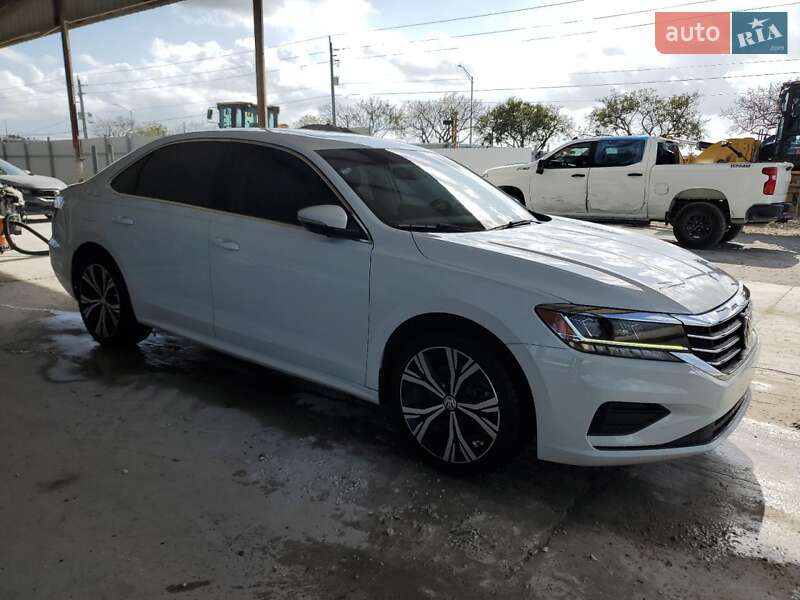 Седан Volkswagen Passat 2020 в 