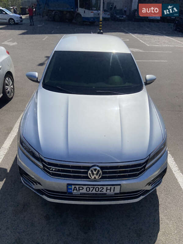 Седан Volkswagen Passat 2018 в 