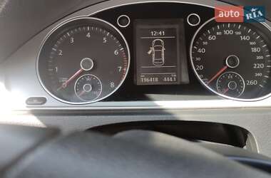 Седан Volkswagen Passat 2012 в 