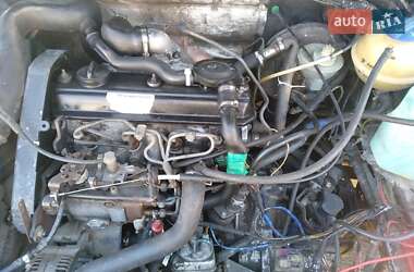 Универсал Volkswagen Passat 1992 в 